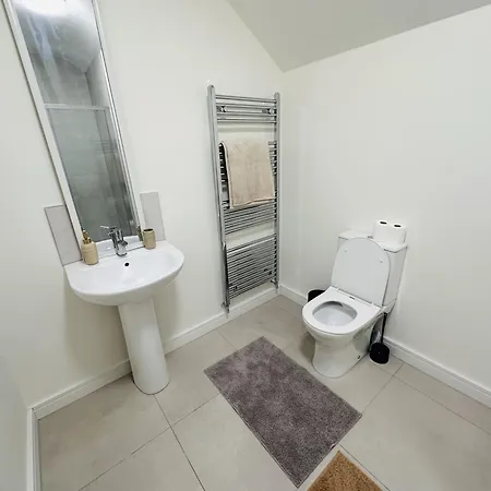King With Ensuite In Dublin Homestay *